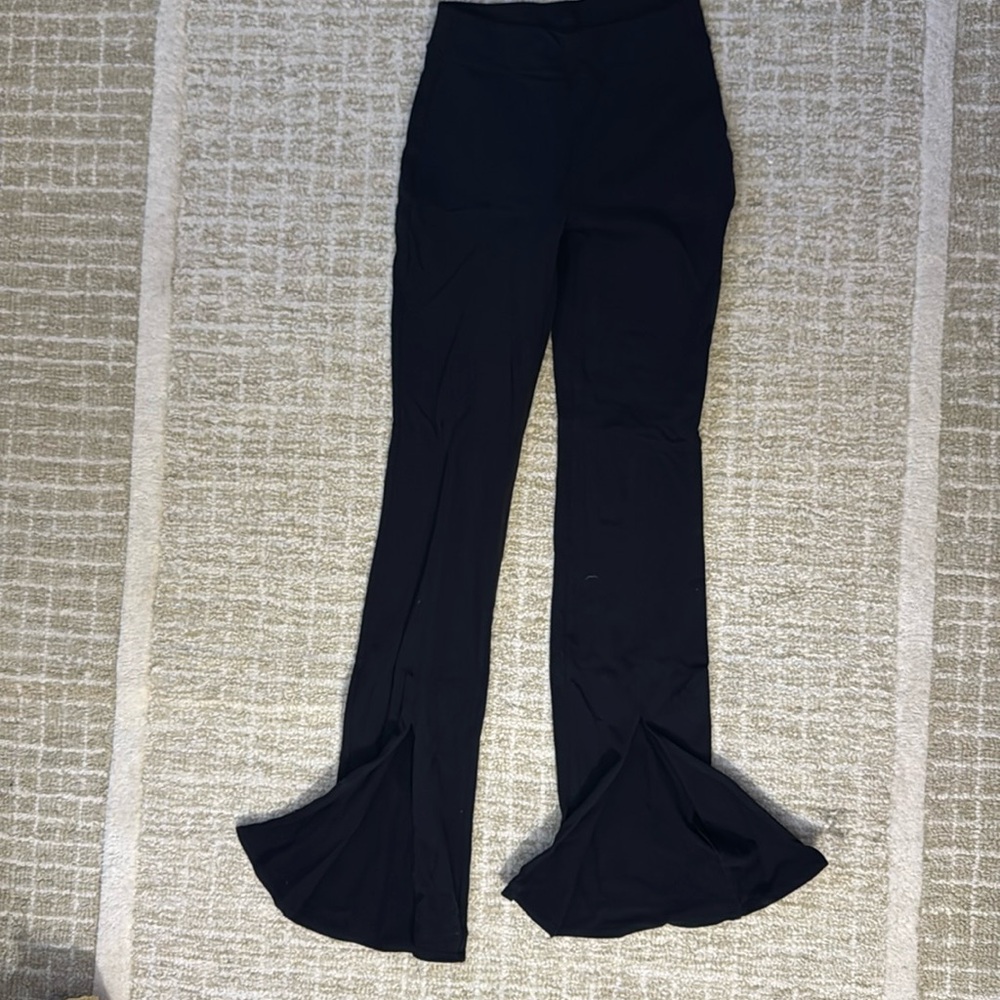 Alo split hem leggings size medium